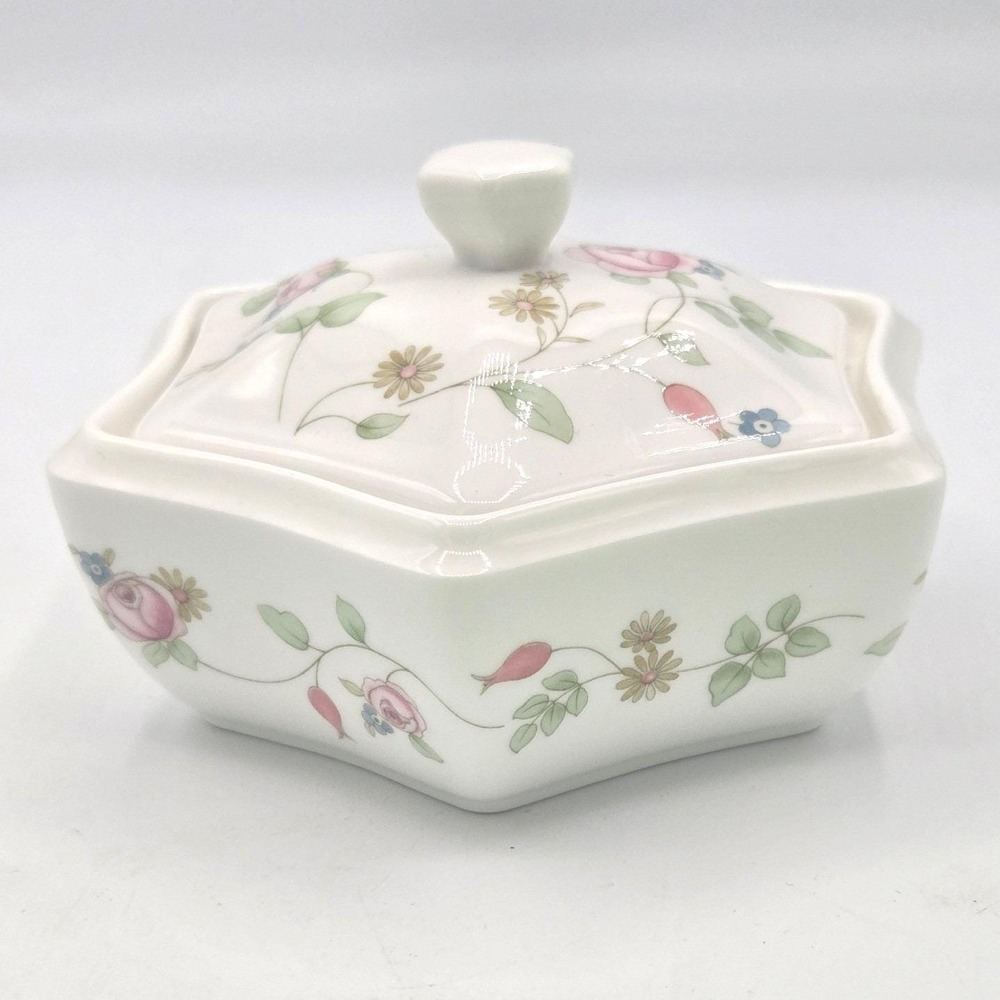 Wedgwood Rosehip Bone China Hexagonal Lidded Trinket Box - Made in England